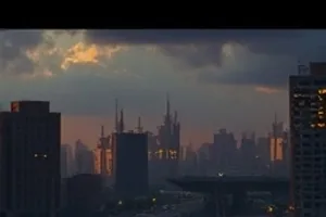 三号温室封面，玻璃温室内部的藤蔓与倒映人影